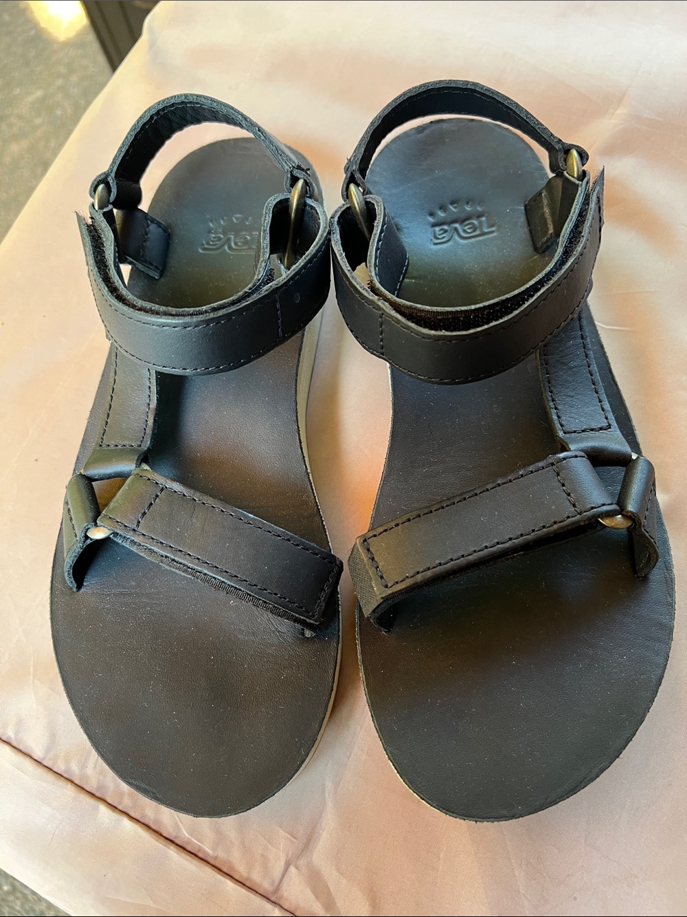 Teva LEATHER Universal Sandals 7